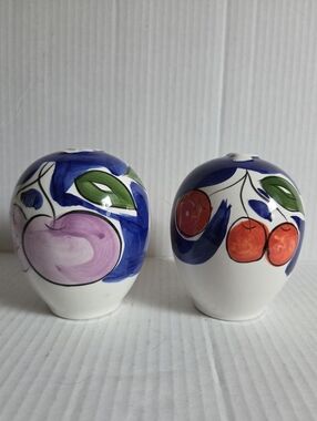 Vintage 80s Tabletops Unlimited Fruition Ceramic Salt & Pepper Set
